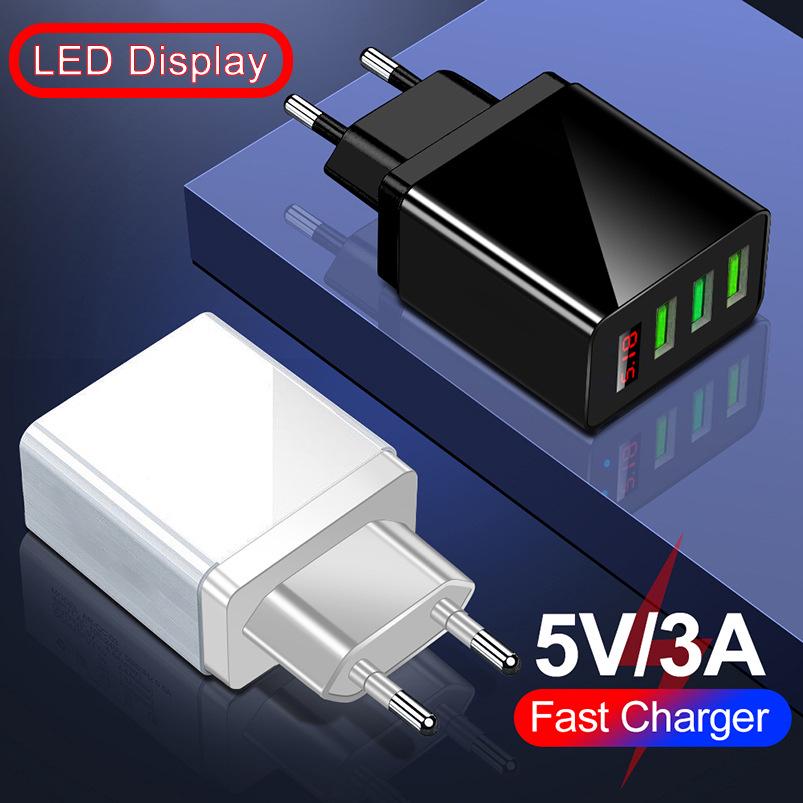 

Digital LED Multi-Port Smart Travel Charger with Voltage Display 3 USB UK Black [Device Only]