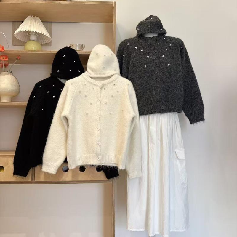 Beaded crew neck knitted cardigan with hat women's two-piece set autumn and winter new soft waxy sweater jacket women