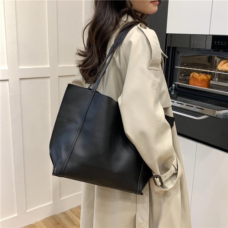 Large-capacity Bag Women's 2025 Autumn New Textured Women's Bag Simple Retro Handbag Single Shoulder Commuter Tote Bag