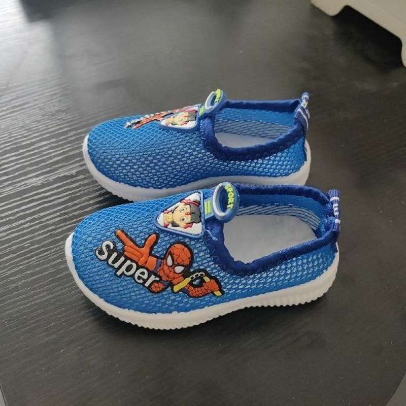 

Solid bottom 0-1-3 year old baby breathable mesh shoes boys and girls sports shoes summer soft sole non-slip baby toddler shoes 16 yardage inner length 11.5cm