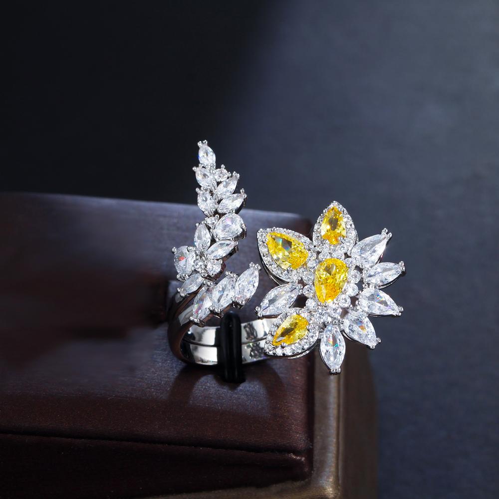 CMM Jewelry Einzigartiges Design Silberne Blumenöffnung Verstellbarer dreidimensionaler Partyring für Frauen