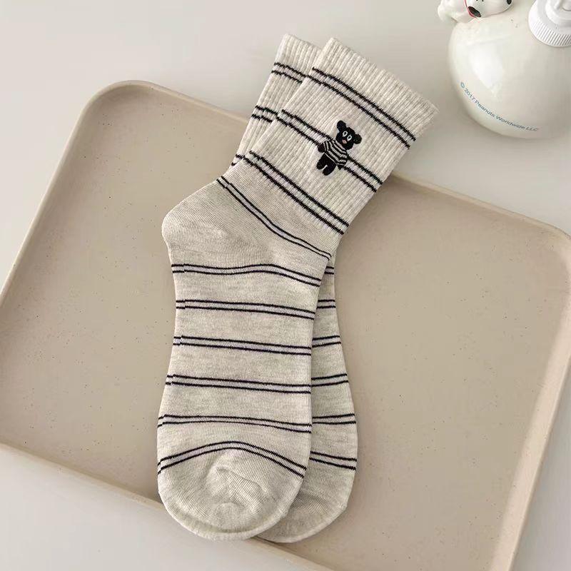 Sock Children's Mid-length Socks, Trendy Small Bear Dog Striped, Versatile and Casual, Suitable for All Seasons  spring, Autumn, Winter