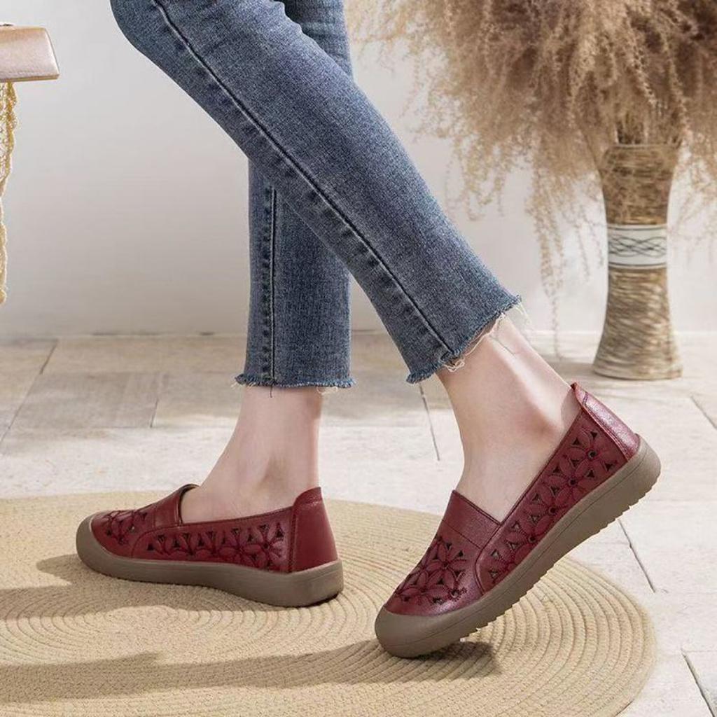 Women's Shoes 2025 Summer New Soft-soled Leather Lazy Shoes One-pedal Flat-soled Hollow Single Shoes Mother Maternity Women's Shoes