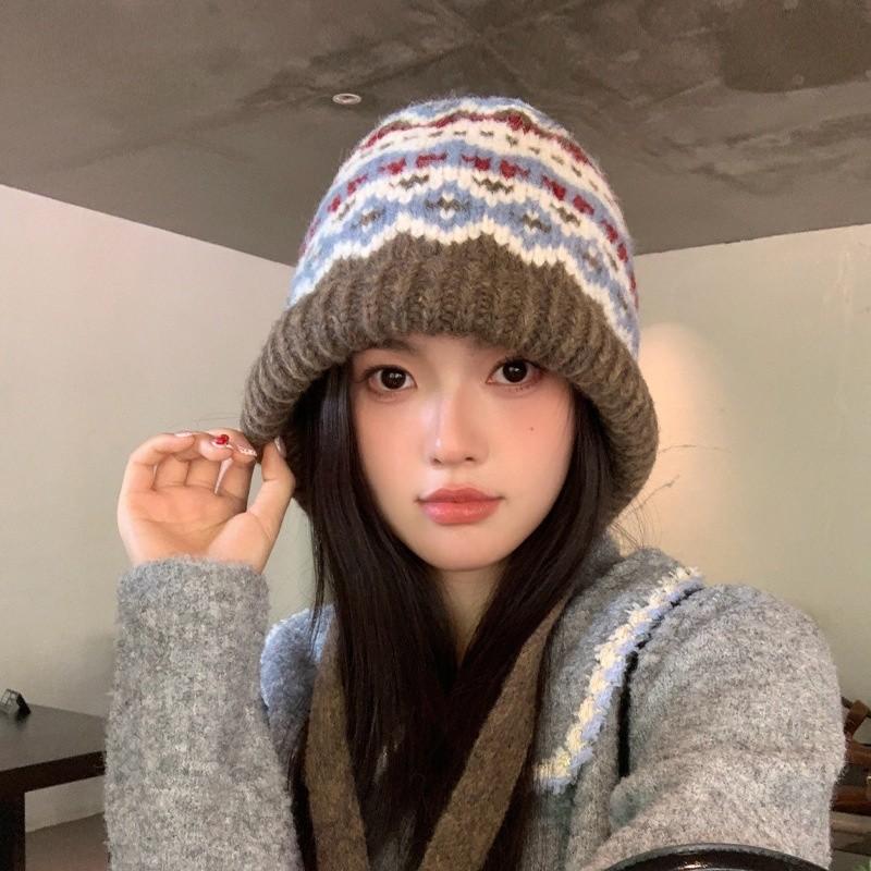 Womens Knitted Cap For Fall And Winter Thermal Protection With Windproof Breathable Material
