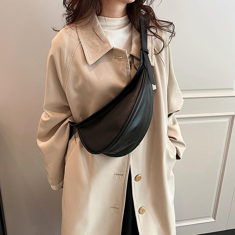 Unique Retro Shoulder Bag for Women PU Leather Crossbody Bag Saddle Design Line Bag Banana Bag Fashion