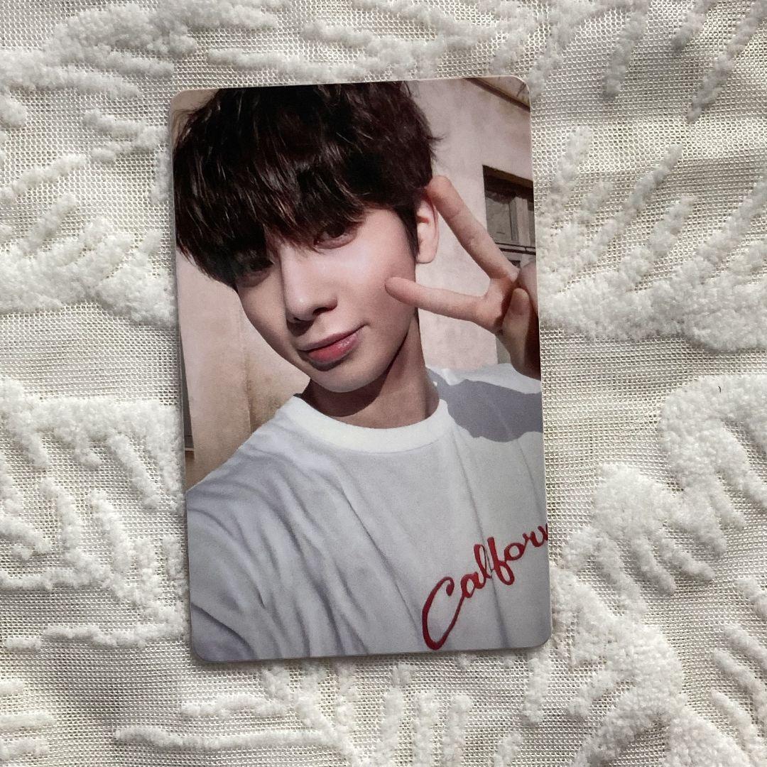 

[USED] TXT Taehyung Line Music Love Language Trading Card (1 piece)