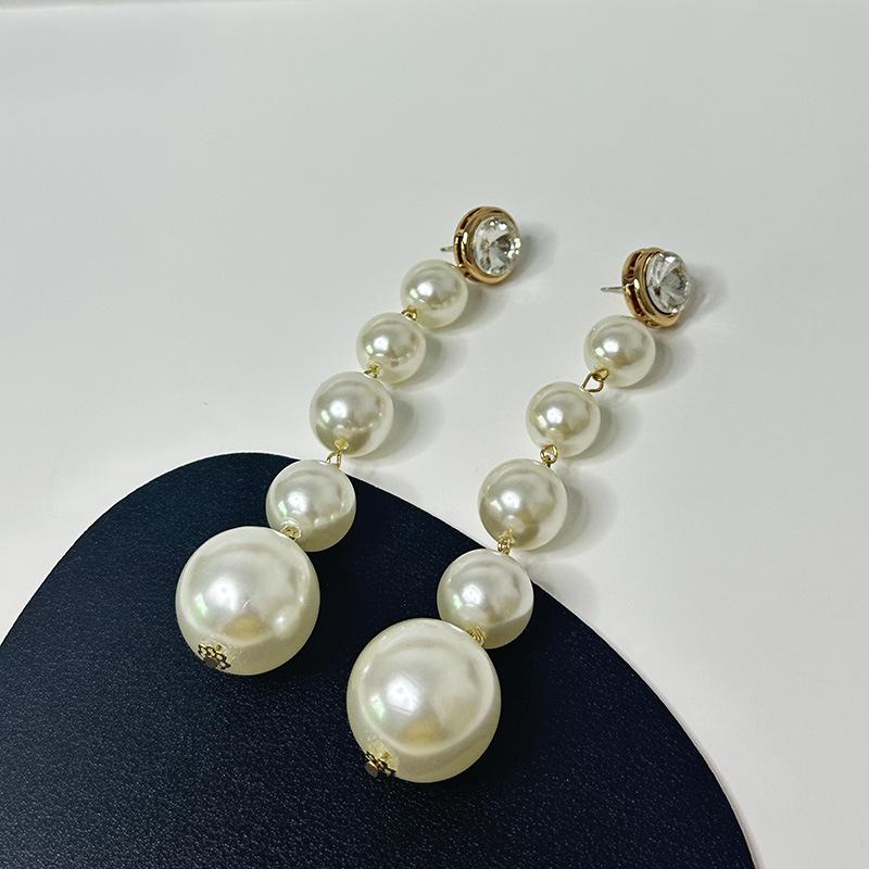 Exaggerated Personality Large Pearl String Fringed Long Earrings Light Luxury High Sense Celebrity Style Temperament Earrings