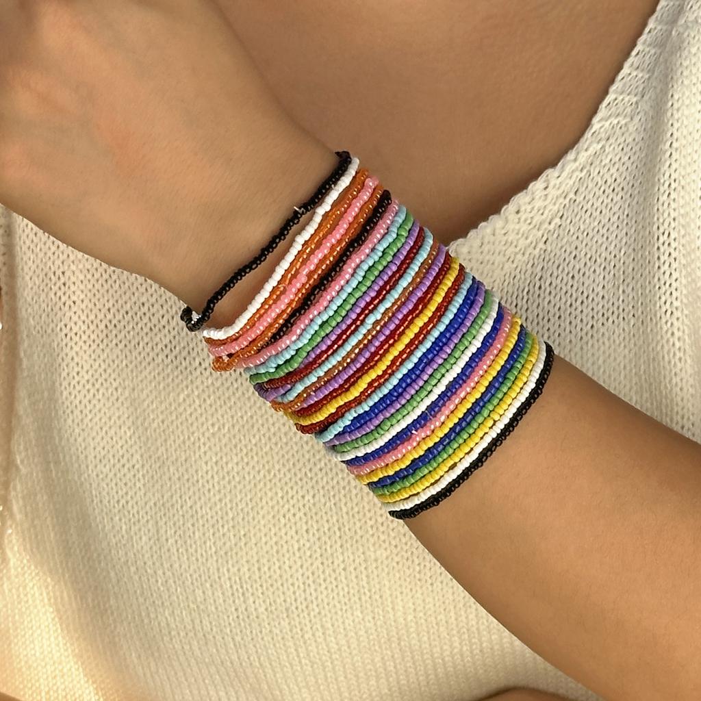 Set di Braccialetti Bohémien Colorati con Perline per Donna Catena Elastica con Perline di Riso Braccialetti Impilabili Gioielli per Feste Ragazza