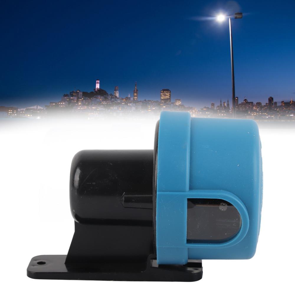 105 bis 305V 10A Drehverschluss Fotozelle Hohe Empfindlichkeit Kunststoffgehäuse Fotozelle Automatischer Schalter Auto Control