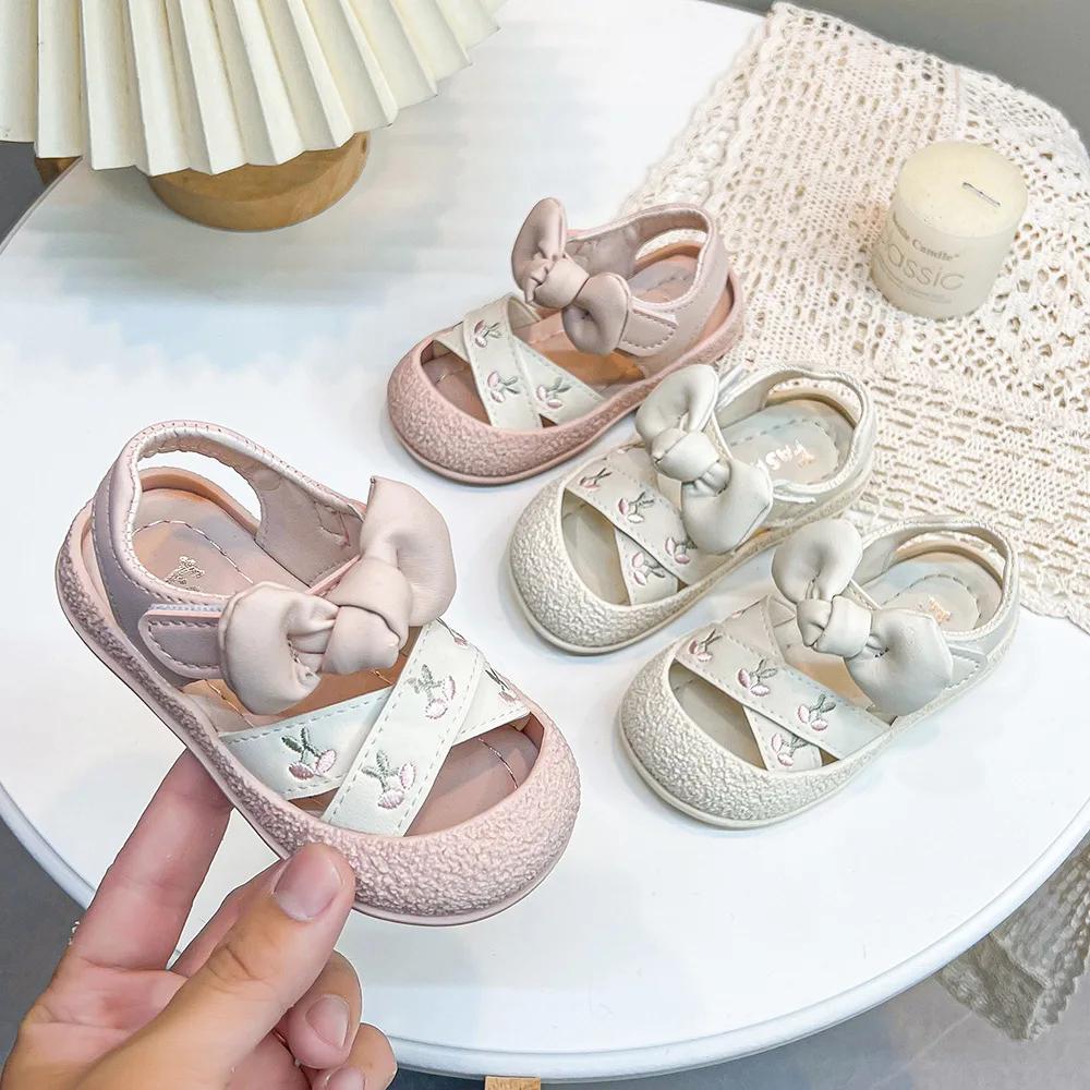 Fashion Kid Shoe Girl Soft Soles Casual Shoe Fashionable Princess Shoes New Antiskid Beach Shoes Bow Shaped Girl Sandals Sandálias