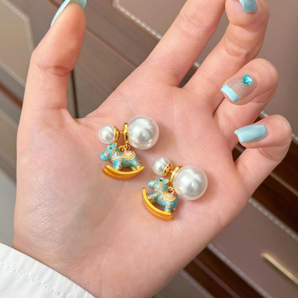 Retro Rocking Horse Pearl Necklace with Colorful Enamel - Luxurious Clavicle Chain