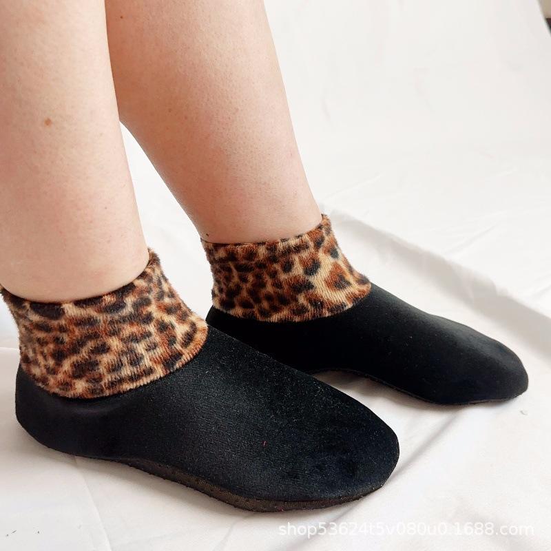 Women's Fleece-Lined Anti-Slip Indoor Floor Socks - Soft Sole Carpet Socks for Autumn/Winter Warmth