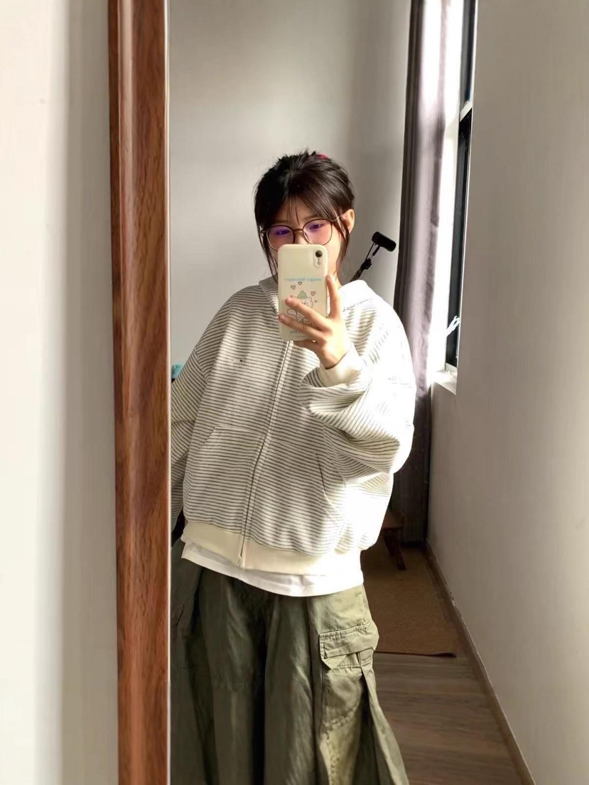 

Korean Style Striped Hooded Cardigan Sweatshirt for Women, New Loose Long Sleeve Top for Spring and Autumn 2025 L