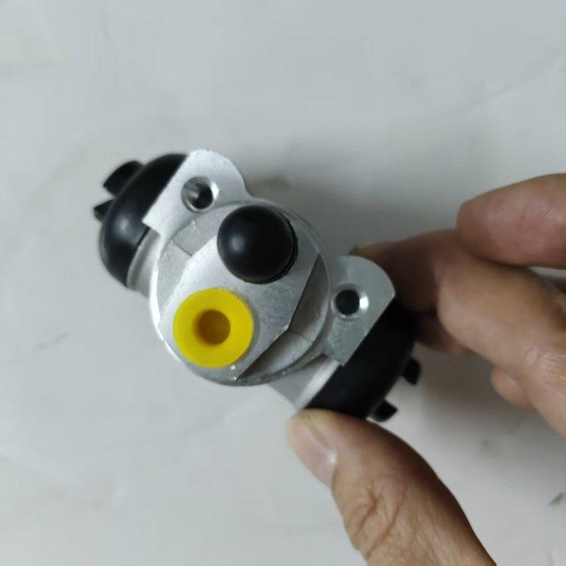 Rear Brake Cylinder For Wuling Rongguang Chevrolet N300 Move 1.2L LAQ 1.5L L3C