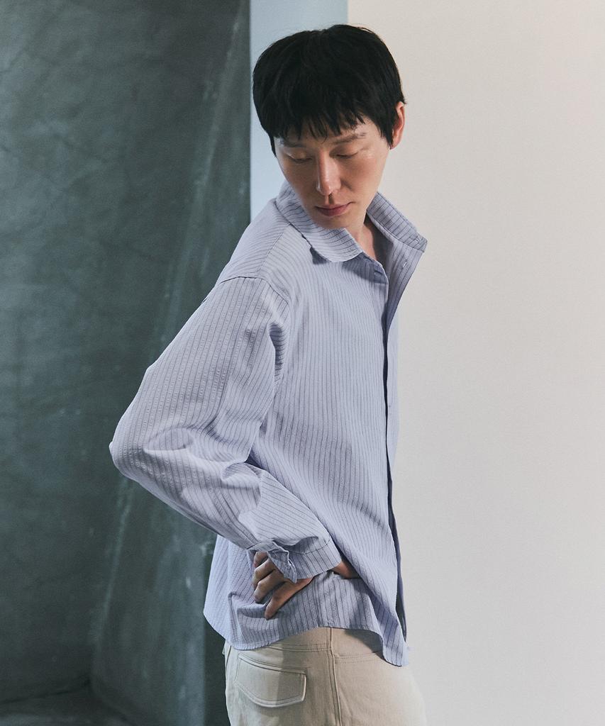 Beullusseonpeullawo Soft Formal Striped Shirt