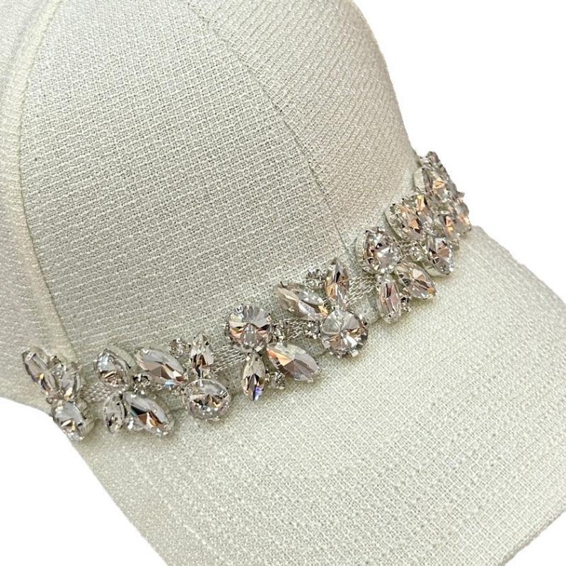 Black hat female trendy brand rhinestone baseball cap showing a small face solid color hard top cap sun protection large brim