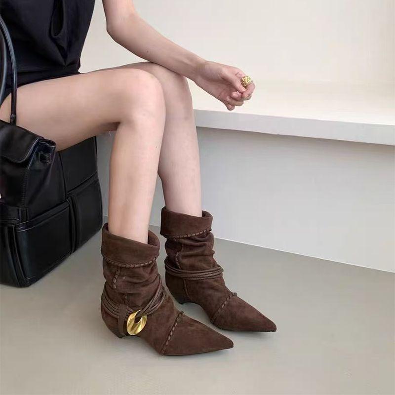 Women's 2025 Retro Suede Kitten Heel Ankle Boots: Pointed, Ruched, Tie Stacked, Versatile Fashion