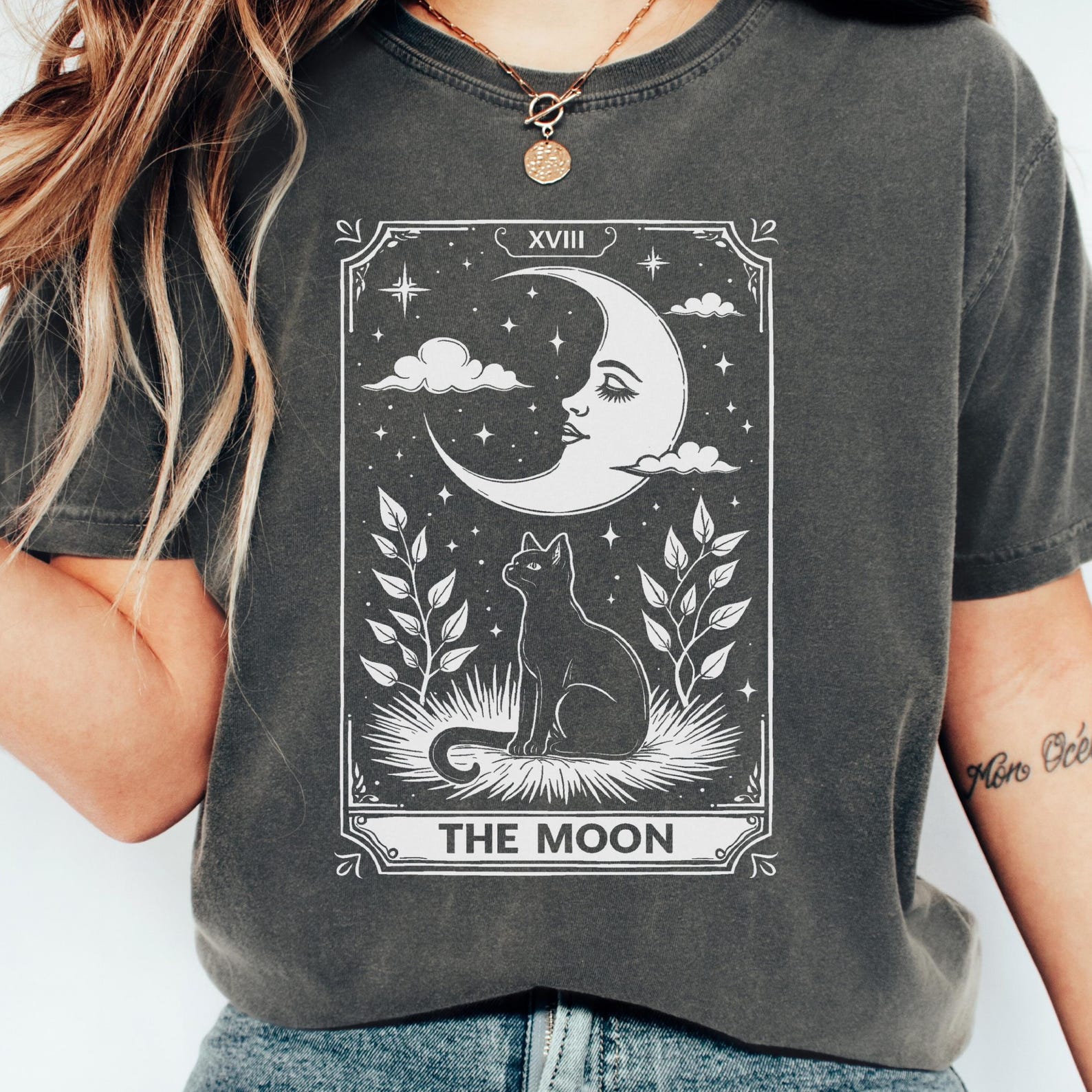 Comfort Colors The Moon Tarot Card Shirt, Celestial Tshirt, Moon Phase T-Shirt, Moon And Sun Shirt, Astronomy Tee, Boho Moon Shirt M