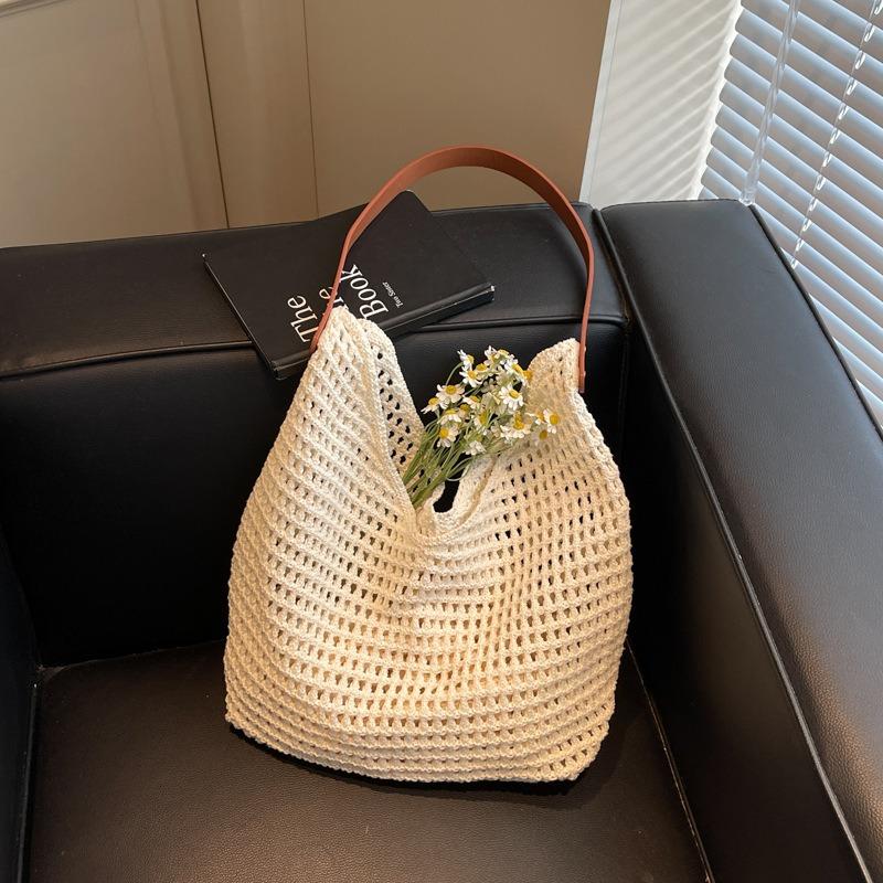 Lazy wind tote bag women's new niche high-end woven bag seaside vacation shoulder bag