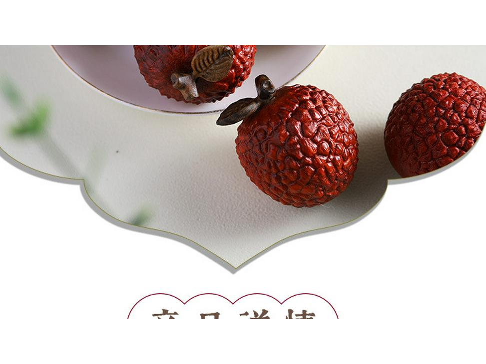Purple Sandalwood Lychee Wenwan Handheld Ornament: Agarwood Craft for Office Tea Table.