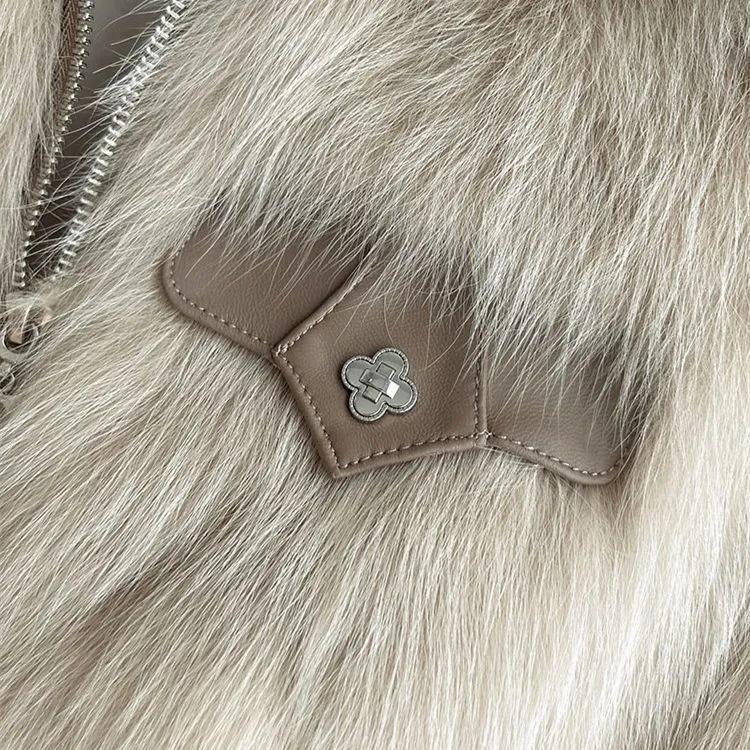 Giacca da Donna Corta in Pelle PU con Design Colletto in Pelliccia Sintetica di Volpe a Maniche Lunghe Giacca da Strada Top Casual Caldo Pelliccia Outwear
