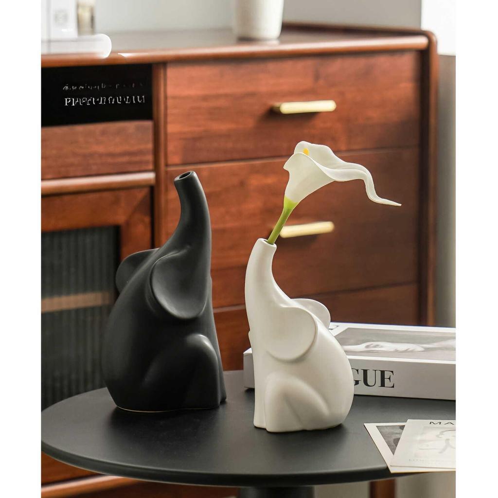 Nordic Modern Elephant Vase - Ceramic Ornament for Living Room, Sideboard, or Entrance Hall Display. A Perfect Housewarming Gift.