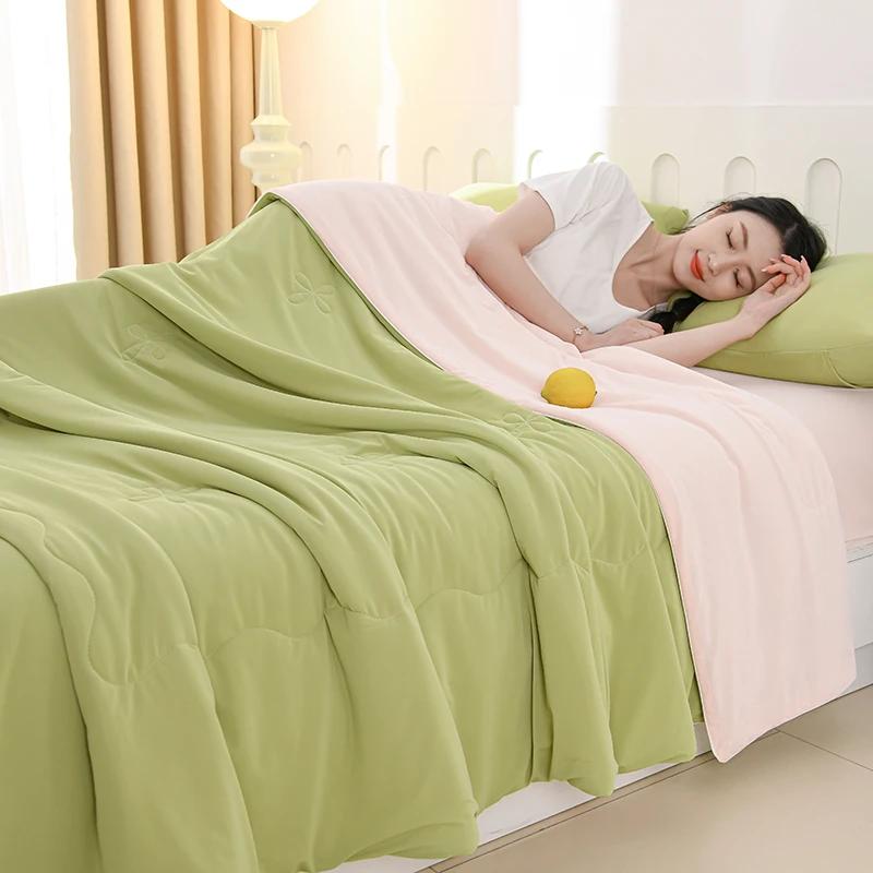 New Prints Ice Silk Summer Quilt Soft Silky Lightweight Cool Feeling Blanket for Bed Double Side Cooling Fabric Comforter Duvet