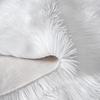Weicher Flauschiger Bereichsteppich aus Kunstfell, Luxuriöse Fuzzy Schafsfell Teppiche für Schlafzimmer Wohnzimmer, 2ft x 3ft, Weiß, Rechteckig