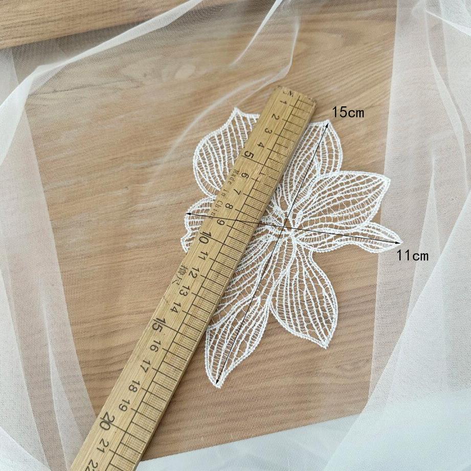 

5Pcs White Lace Applique Flower Patch Motif Veil Bodice DIY Craft Repair Decoration