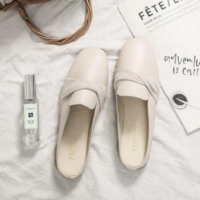 2025 Spring and Summer New Casual Lazy Bag Head Half Slippers Women Flat Bottom Wear Fashionable Versatile Single Shoes Women