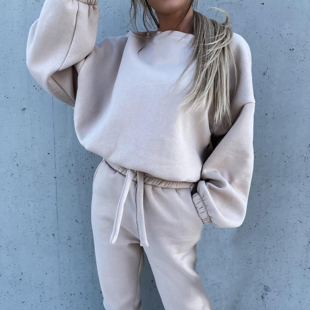 Women's Casual Sports Suit  And Winter Fashion Loose Long-Sleeved Sweater Two-Piece