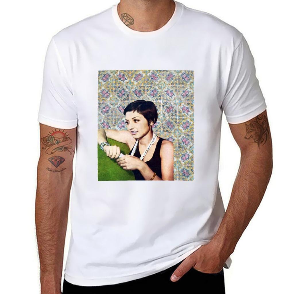 Googoosh Chilling auf einer Couch T-Shirt Aktive Sportarten Kurzarm Baumwollhemd