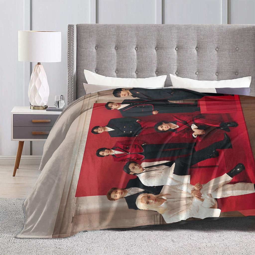 S-StrayKids Warm Blanket K-pop Boys Group Child Plush Throw Blanket Funny Home Decor Flannel Bedspread Sofa Bed Cover