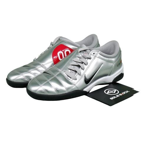 

Nike Total 90 3 SP 2025 Metallic Silver Red - HJ9351-002 EU 45