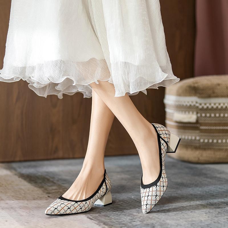 

New plaid series pointed thick heel knitted women s shoes shallow mouth comfortable single shoes 34 хакі