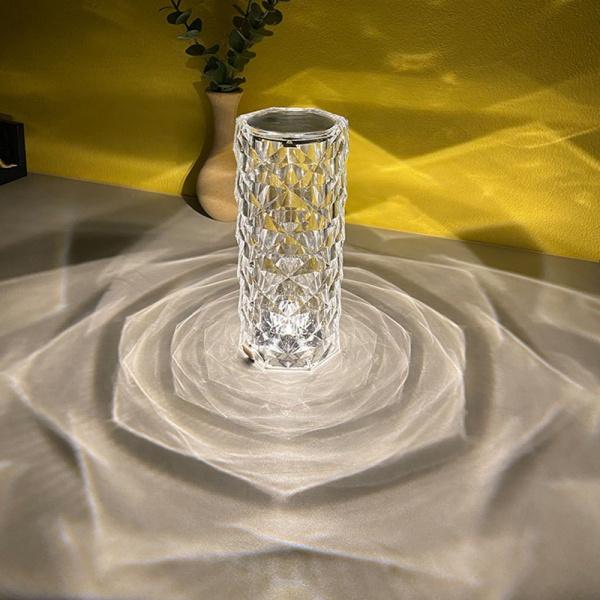 Ny 16-farger Touch-fjernkontroll Switch LED Crystal Bordlampe Diamond Rose Nattlys Atmosfære Nattbord Bar Art Decor