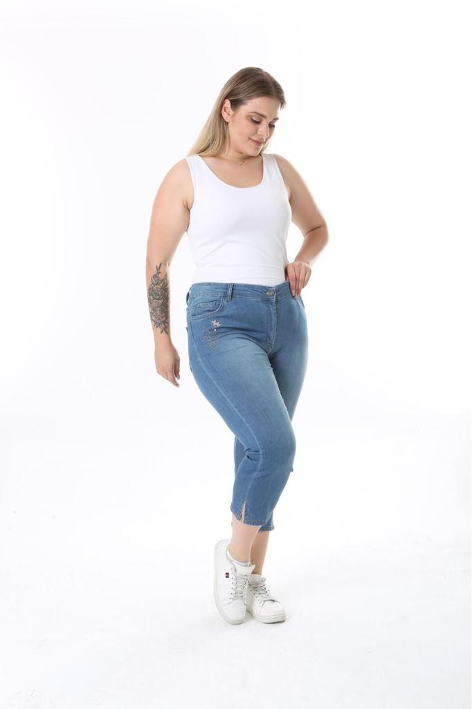 Damenmode Übergröße Shorts & Bermudas Plus Size Jeans Capri mit Schlitz (Taschen- und Stickereidetail)