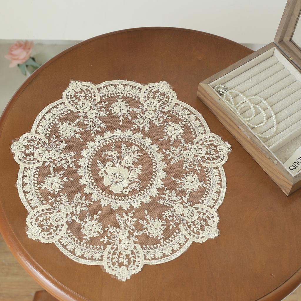 French Round Lace Placemat Ins Exquisite Embroidered Lace Table Mat European Style Photo Background Decorative Cloth