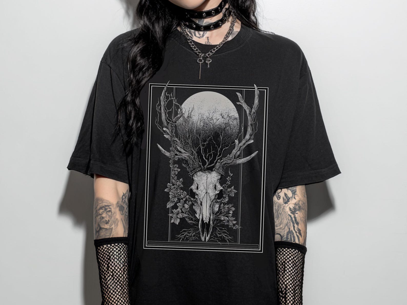 Deer Skull Goth Graphic T-Shirt, Witchy Dark Academia Shirt, Dark Cottagecore Forestcore Clothing, Gothic Clothes, Emo Goth Gift For Her M