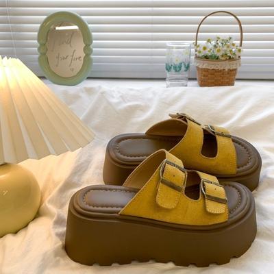 Plateau-Slipper Damenmode Runde Zehenpartie Offene Zehenpartie Wildleder Metallschnalle Rutschfest Verschleißfest Keilsandalen