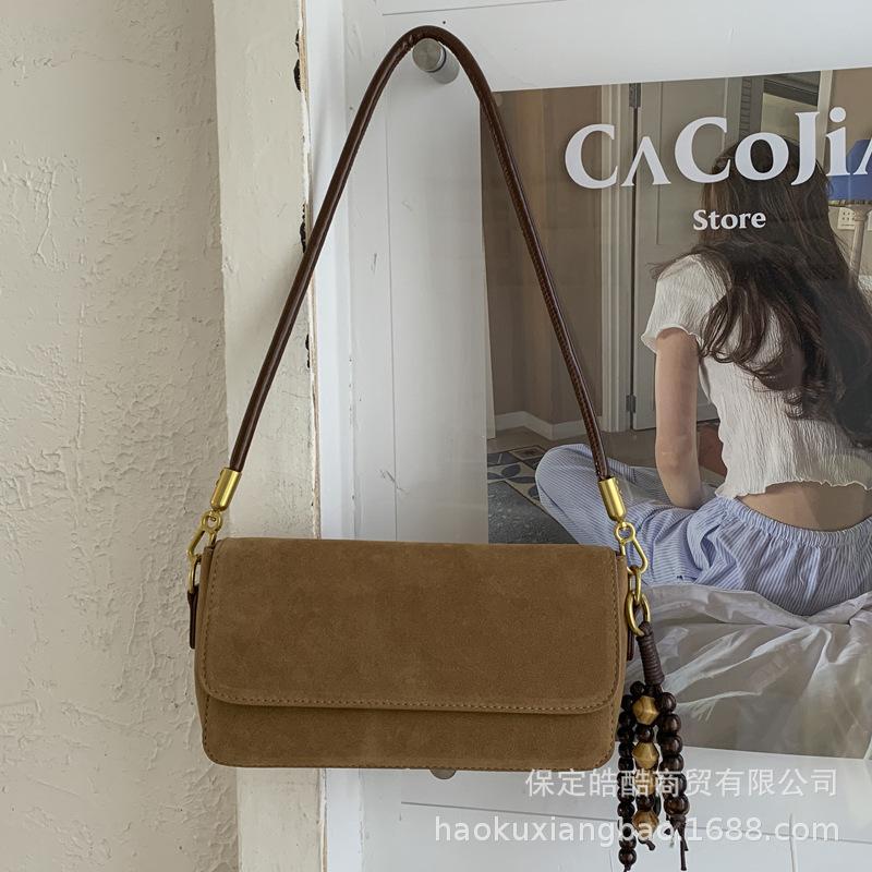 2025 New Trendy Niche Design High-end Single Shoulder Armpit Bag Women's Autumn and Winter Versatile Portable Baguette Bag Crossbody