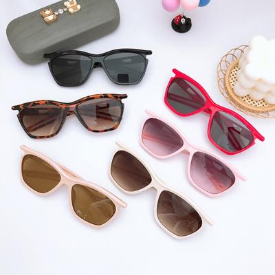 Protector Solar de Viaje Protección UV Gafas de Sol para Niños Verano Niñas Gafas de Sol de Caja Bebé Viaje Gafas Cóncavas