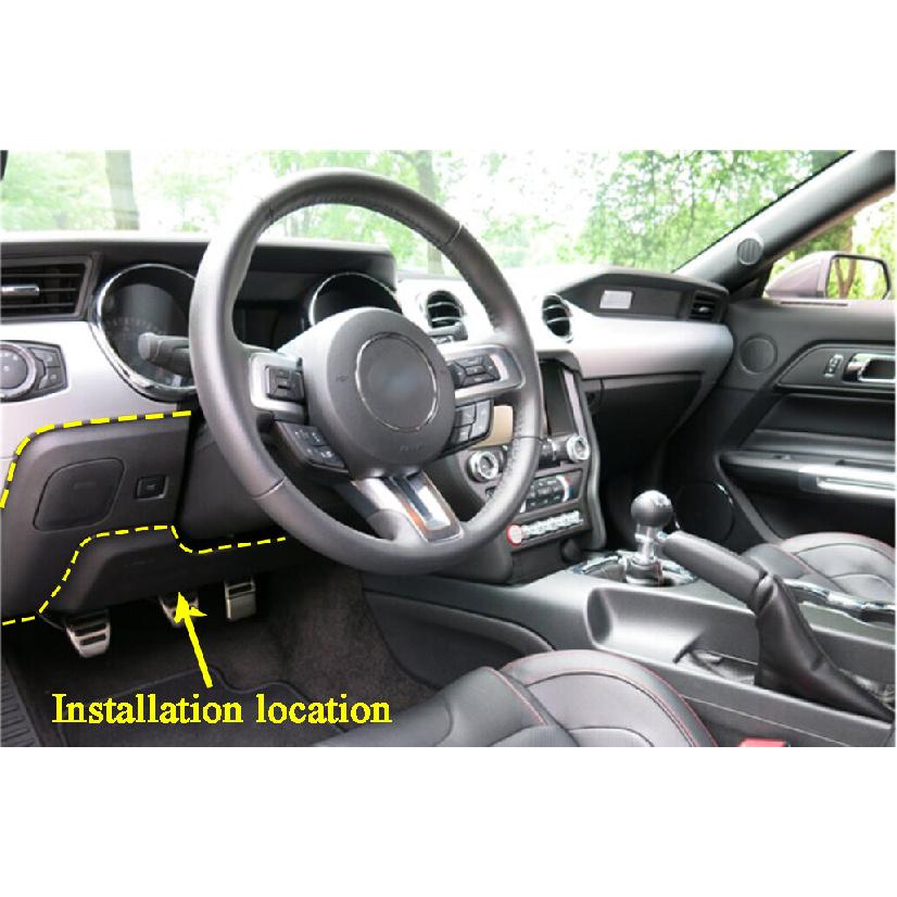 4pcs Steering Wheel Lower Panel Trim Cover For Ford Mustang 15+ Red Carbon Fiber