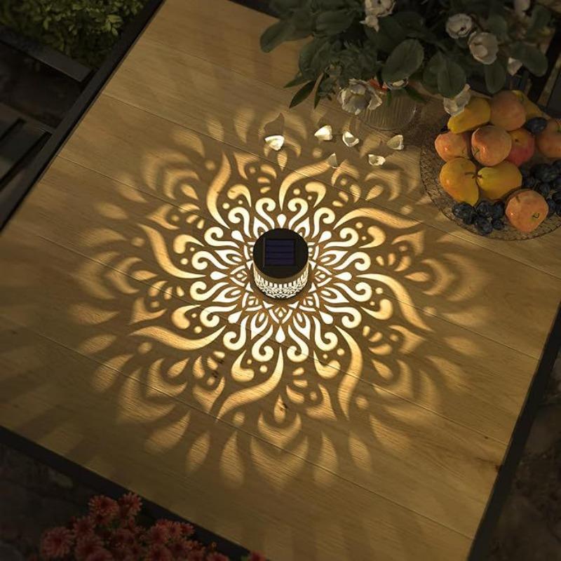 

Solar Outdoor Wall Lamp Waterproof Spotlight Mandala Pattern Sensor Courtyard Lamp Villa Iron Art Wall Hanging Lantern Light 0-5W