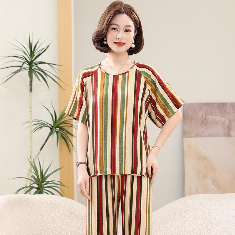 Plus Size Women's Summer Cotton Pajama Set - Short-Sleeved Homewear for Middle-Aged & Elderly