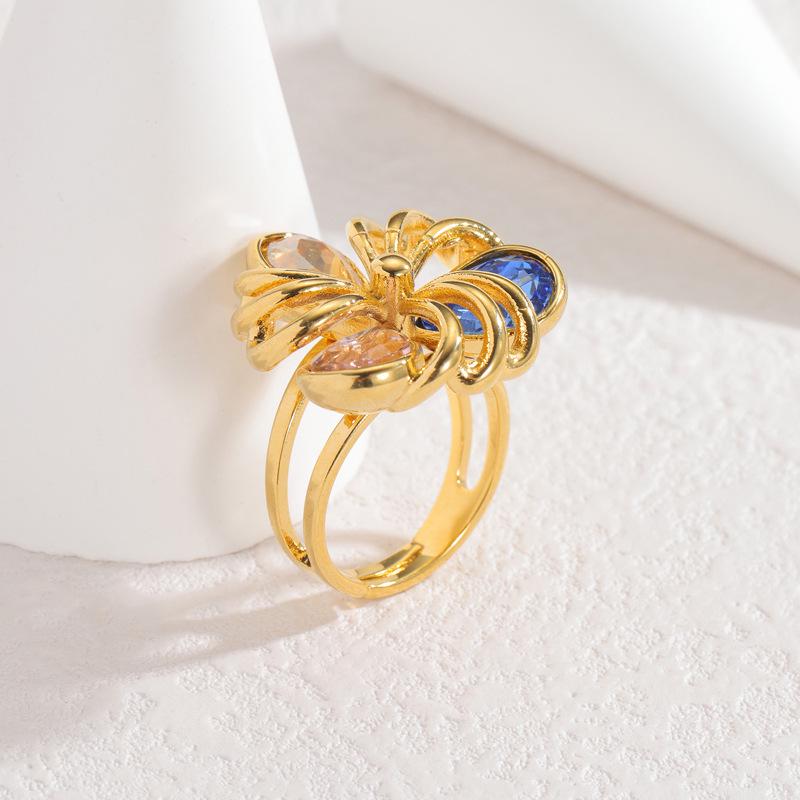 18K Gold Vintage Zircon Flower Ring - High-End Autumn/Winter Accessory