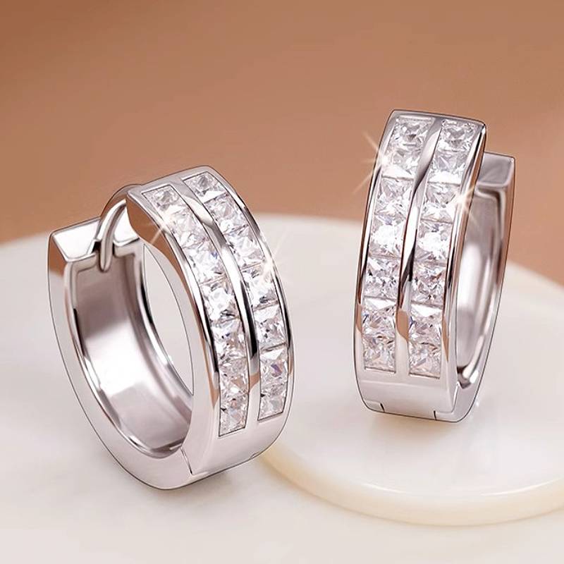 Huitan Fashion Women Hoop Earrings Simple Design Wedding Daily Versatile Accessories Inlaid Shiny CZ Silver Color Party JewelryGood Product