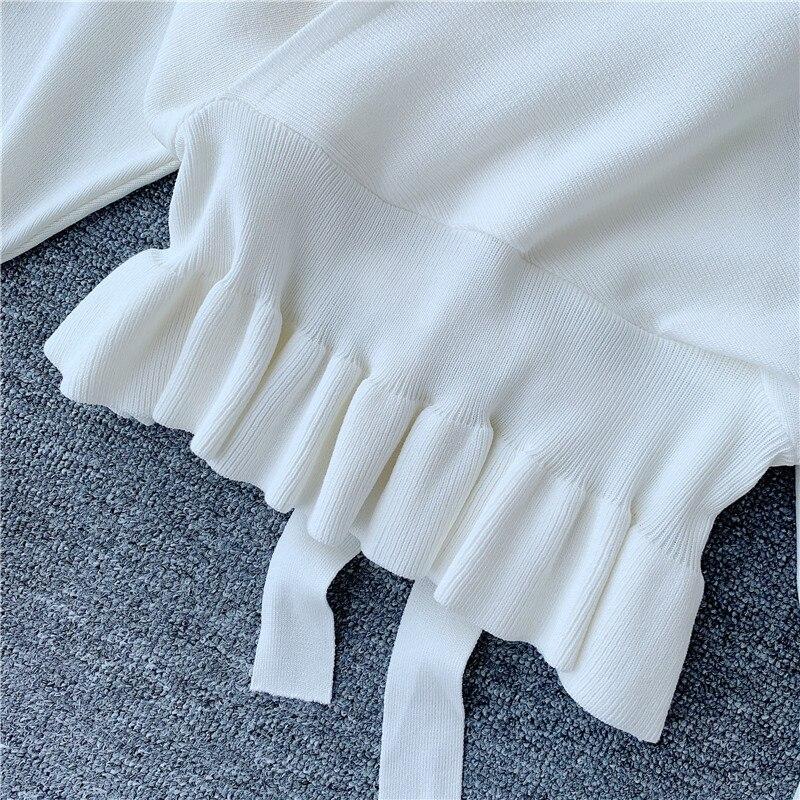 Autumn/winter Sexy V-neck Bat Sleeve Knit Slimming Short Sweater