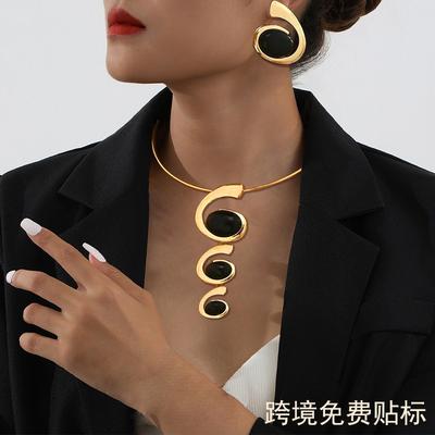 Ensemble de Collier Pendentif Forme Escargot Spiralé Boucles d'Oreilles Goujons, Bijoux Temu Tempérament Magnifique Exagéré