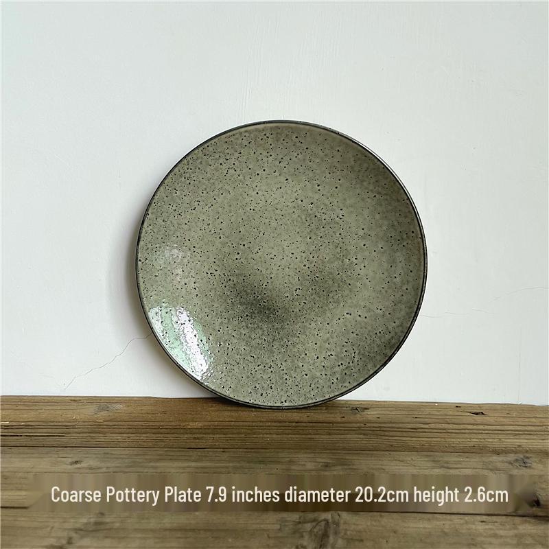 Piatti in Ceramica Raffinatamente Lavorati: Design Decorativi, Bassi, Profondi e da Insalata con Piccoli Difetti